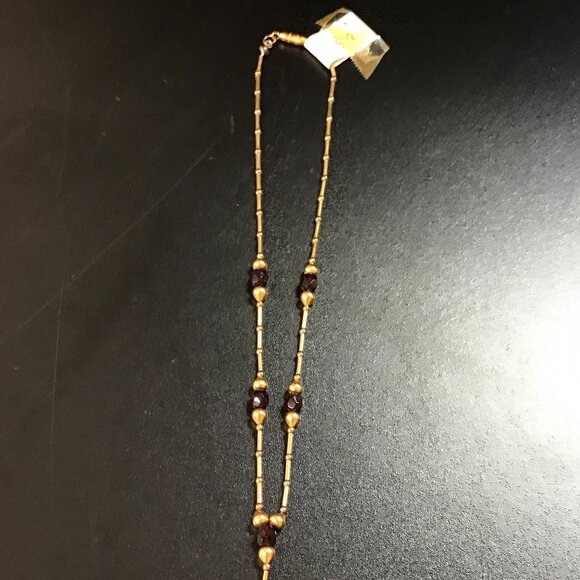 15 1/2" long Gold and Maroon Necklace - Picture 7 of 8